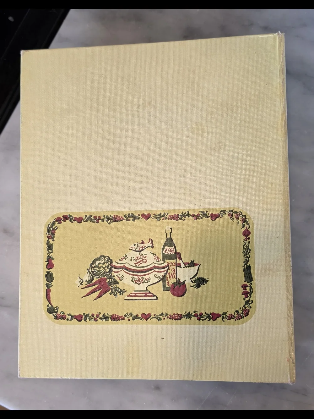 The Complete Family Cook Book - Yellow